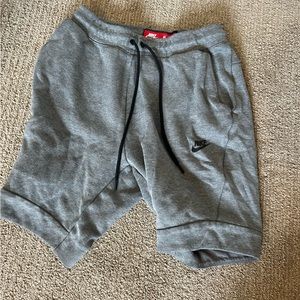 Mens Nike Tech Fleece Shorts Size Small